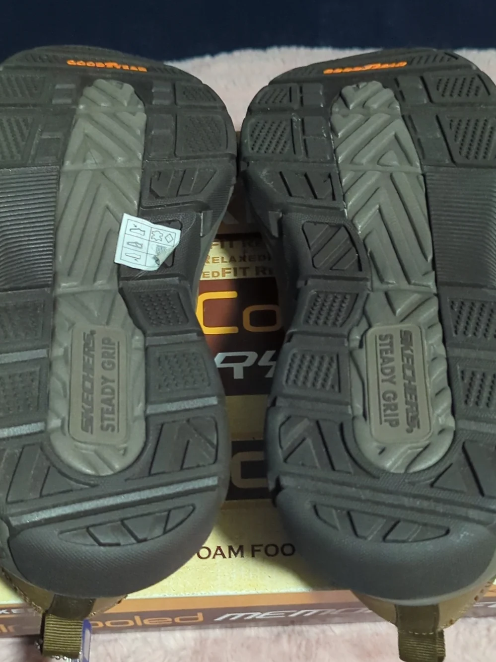 Skechers relaxed fit